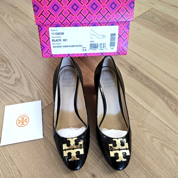 Tory Burch Raleigh 70MM Pump Patent. Like new. - Picture 2 of 8